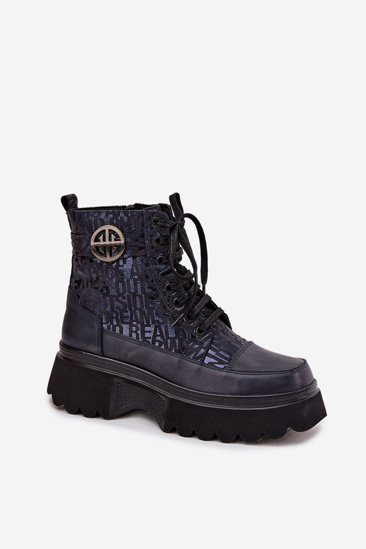 Platform boots model 222950 Step in style