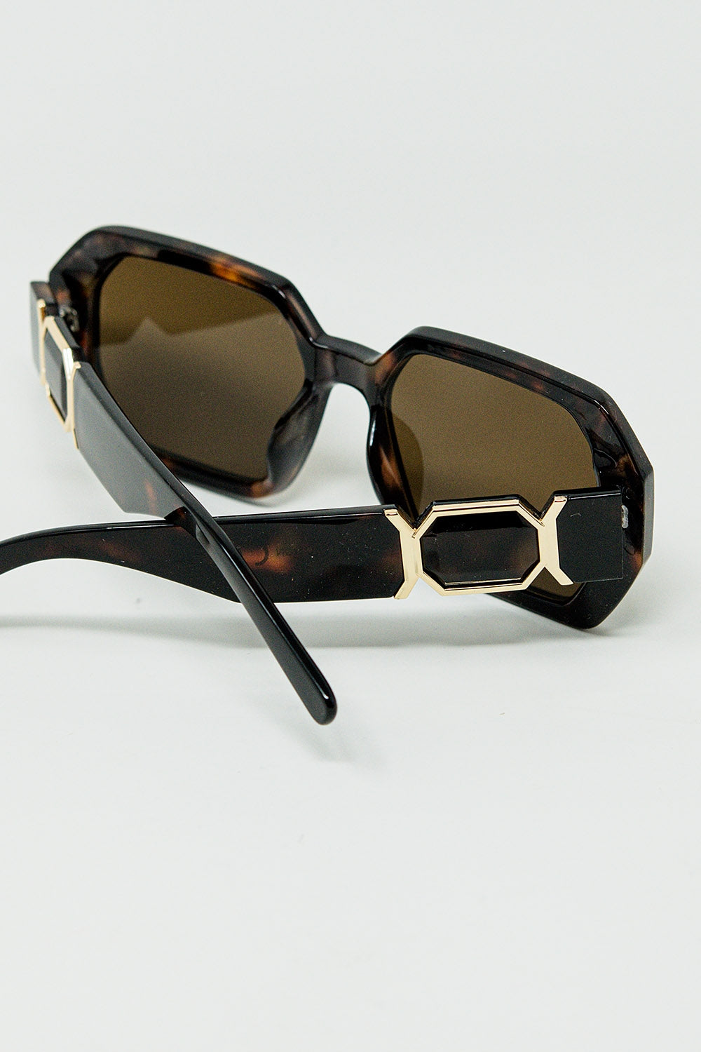 Diamond-shaped sunglasses in ember with tinted lenses in tortoise shell | Just Cool Beans