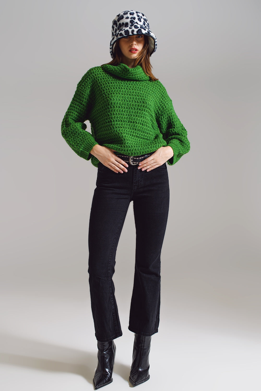 High waist flare jeans in black | Just Cool Beans
