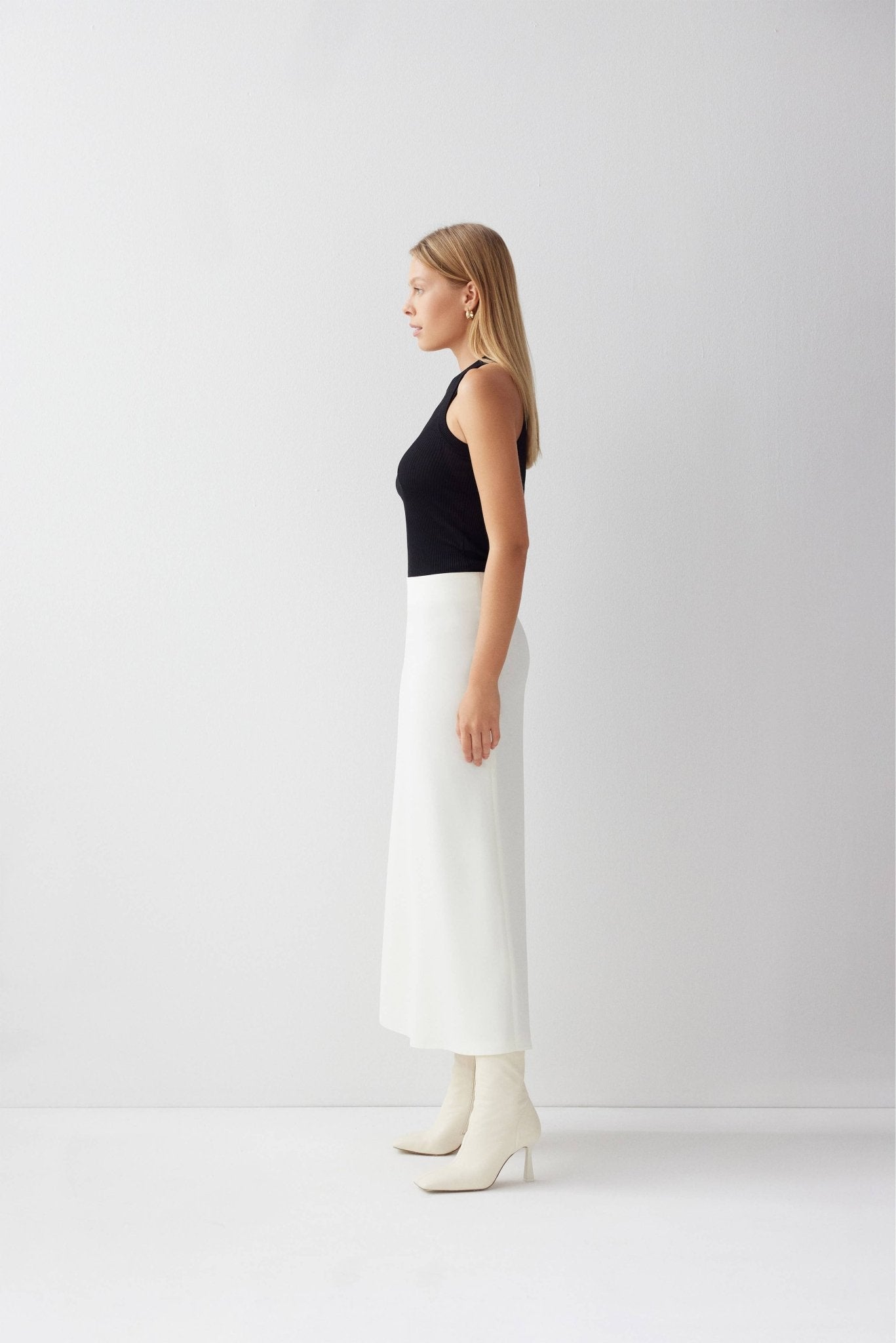 Lis Skirt in White - Just Cool Beans