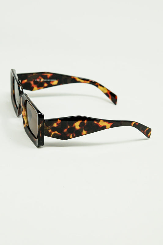 Square sunglasses with brown abstract print | Just Cool Beans