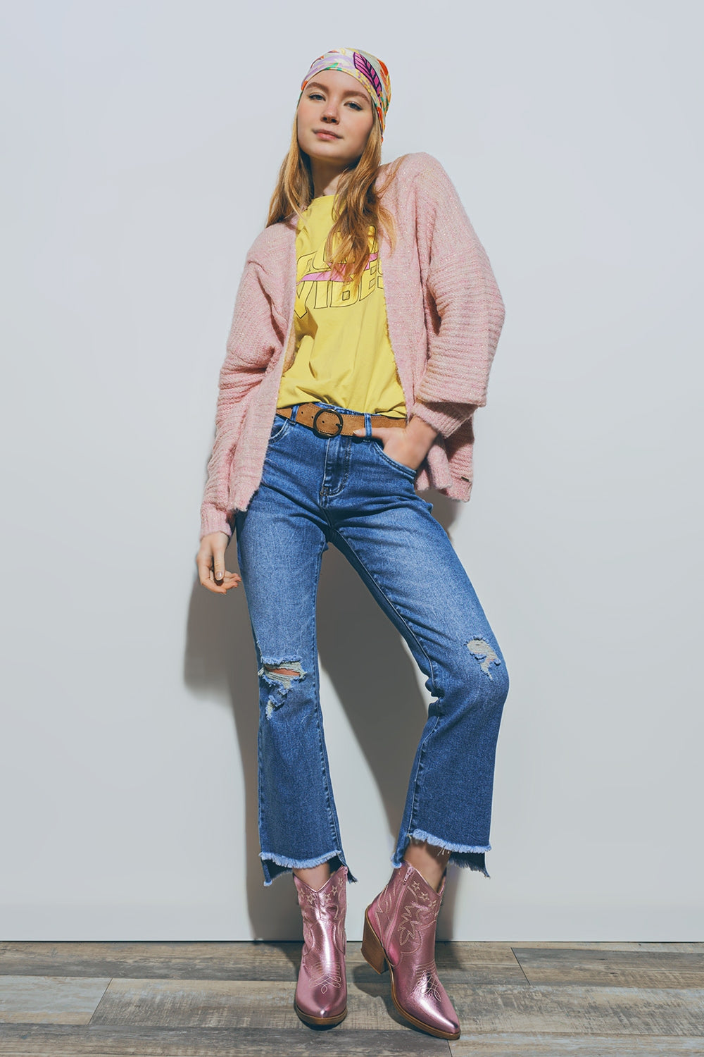 Straight distressed jeans in medium wash | Just Cool Beans