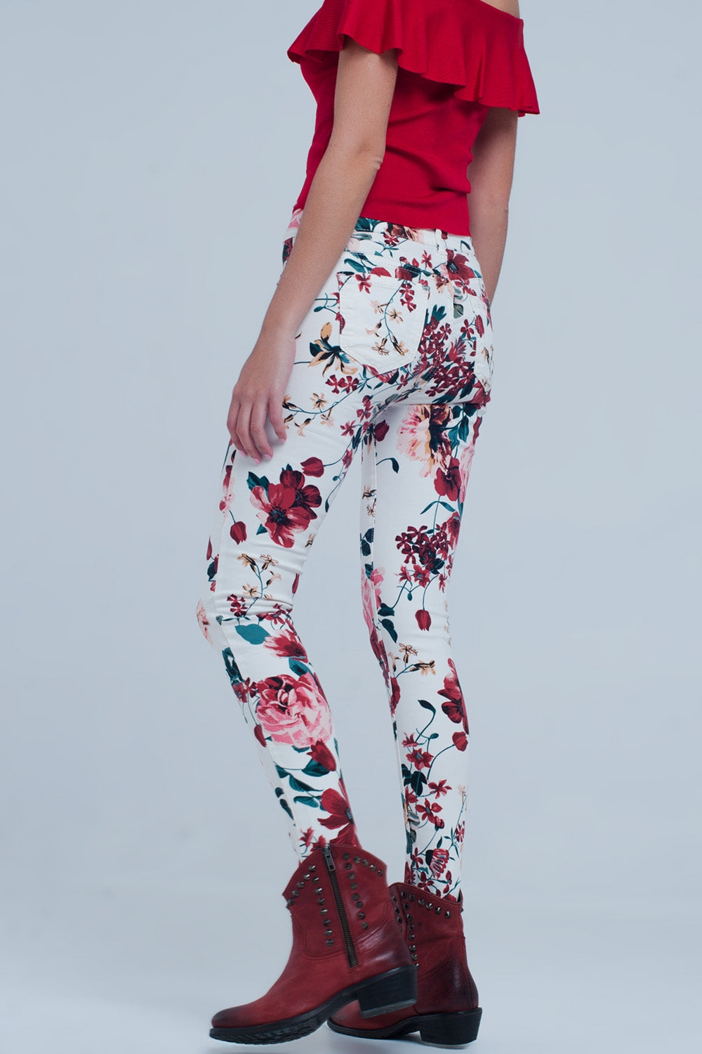 White jeans with roses print | Just Cool Beans