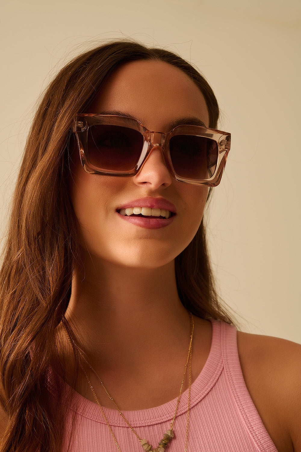 Q2 90s Squared Sunglasses in beige