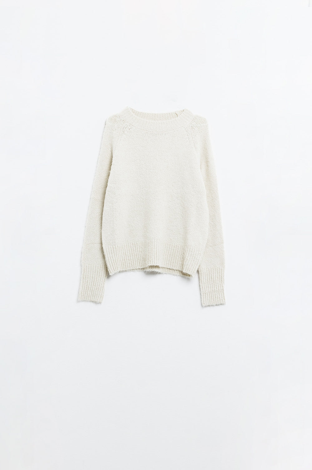 Basic knited crew neck sweater in cream color | Just Cool Beans — sweaters | tops