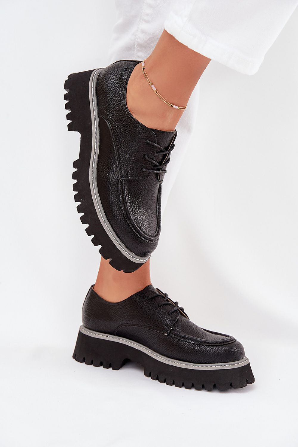  Half shoes model 216318 Step in style 