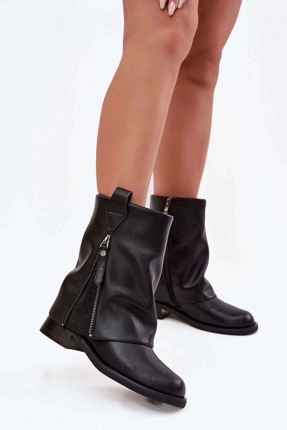  Boots model 220493 Step in style 