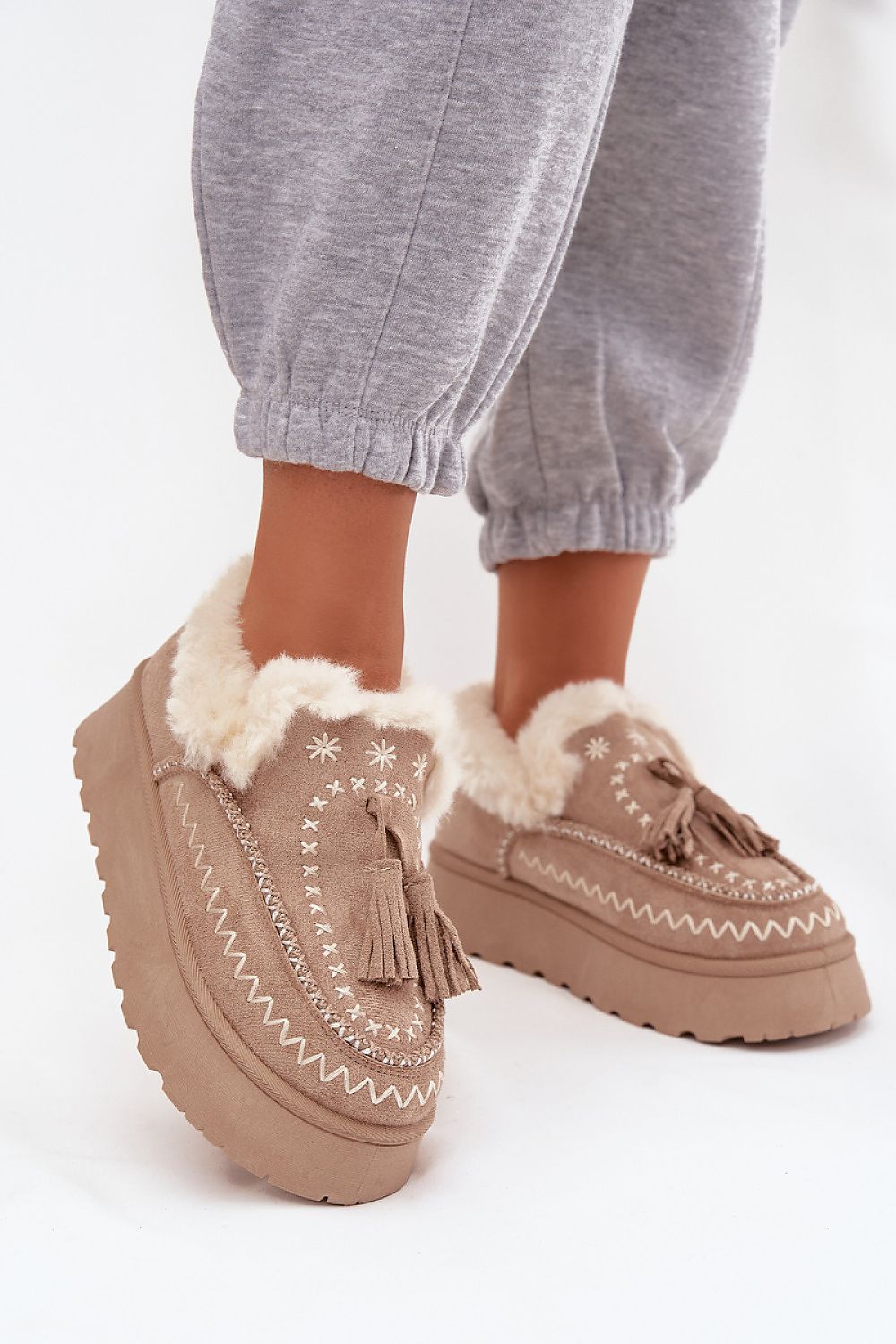  Snow boots model 220730 Step in style 