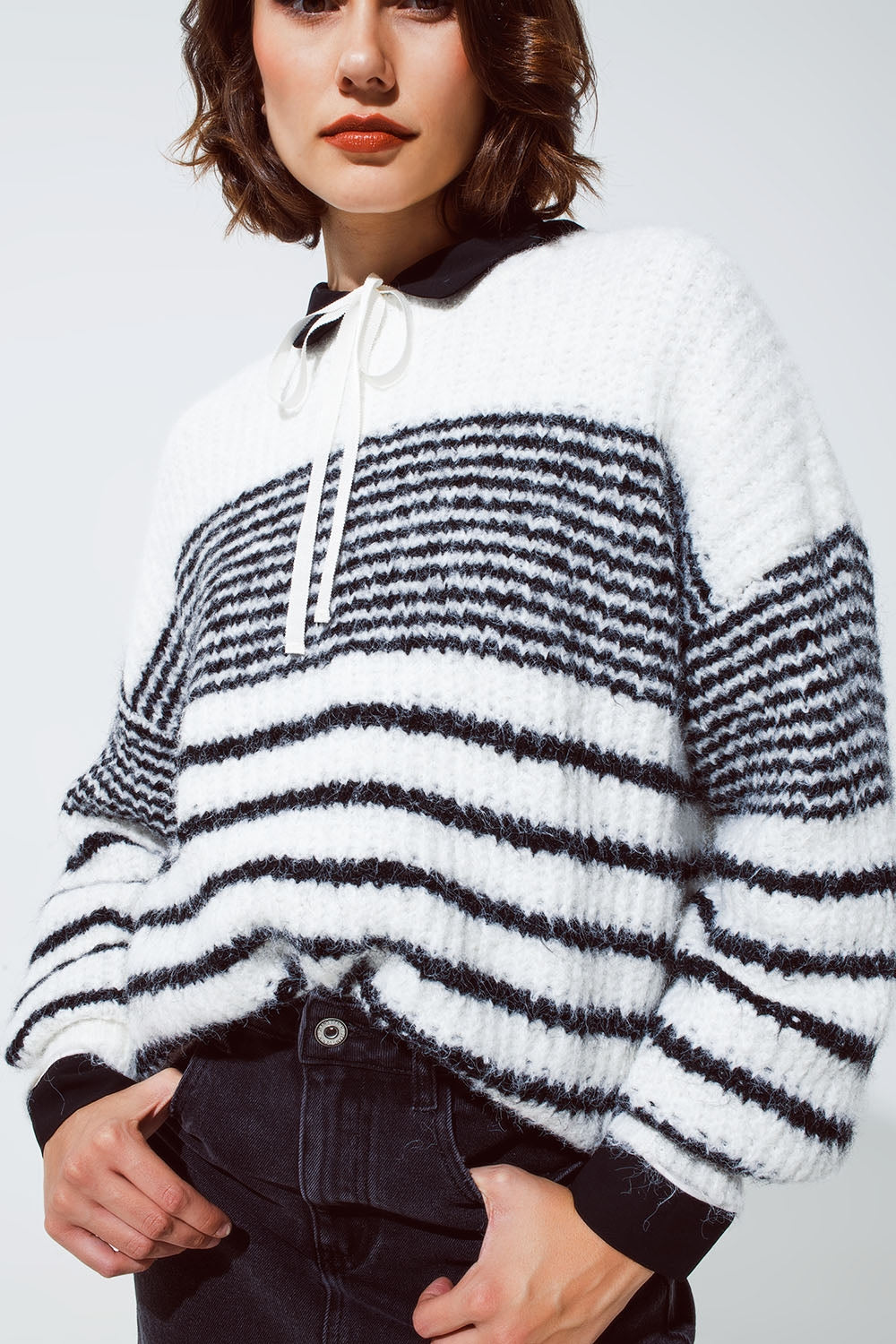 Thin crew neck sweater sales