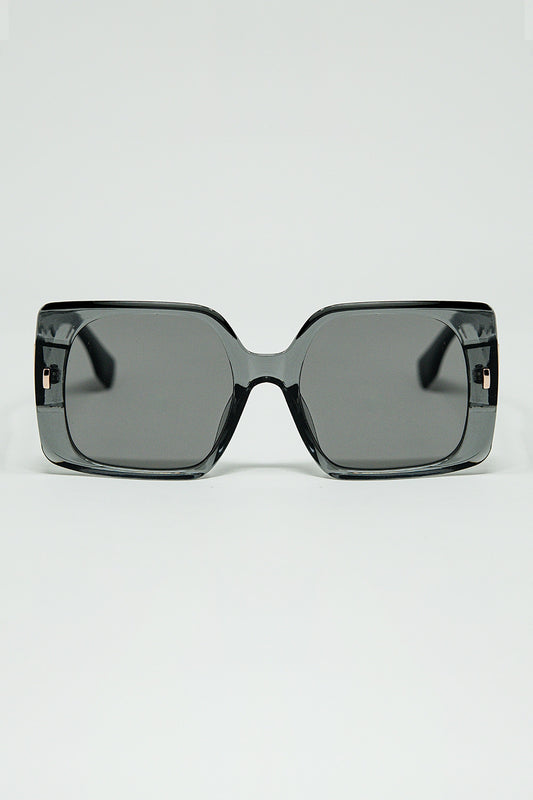 Q2 Grey square sunglasses with gold detail on the side