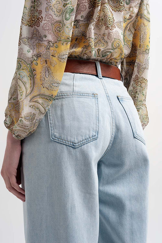 High rise slouchy mom jeans in lightwash | Just Cool Beans