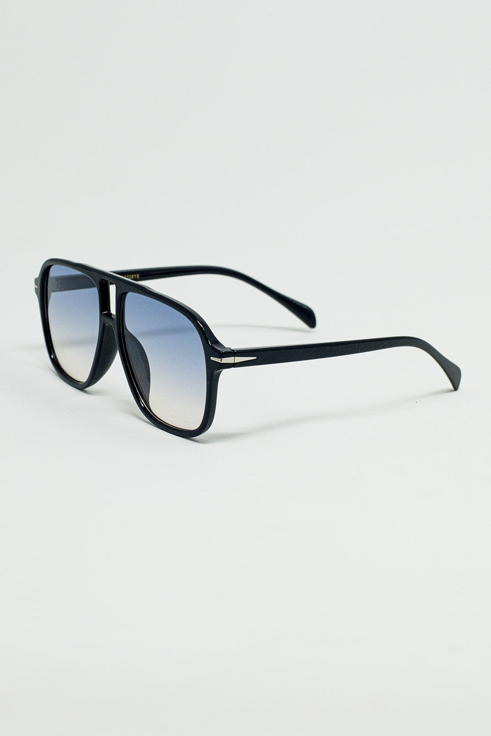Oval aviator suglasses with smoke blue lens in black | Just Cool Beans