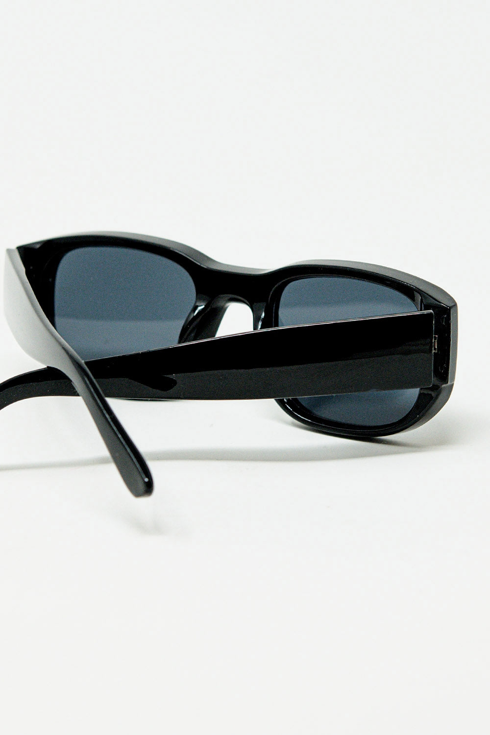 Oval sunglasses with high gloss transparent frames in black | Just Cool Beans
