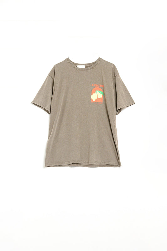 Relaxed fit t-shirt with la dolce vita print in light brown | Just Cool Beans — tops | relaxed fit