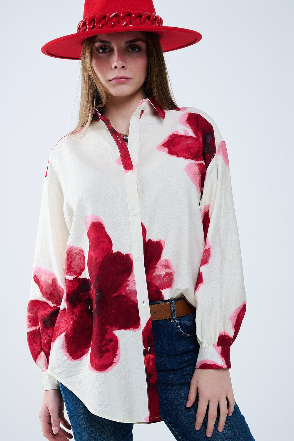 Relaxed shirt in beige with red tropical flower print in red | Just Cool Beans — shirts | nan