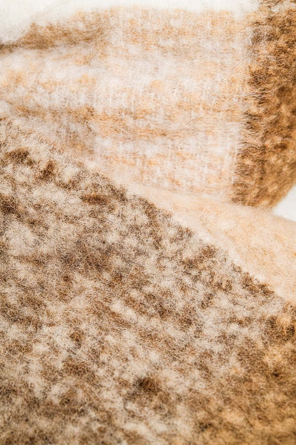 Scarf in beige and brown | Just Cool Beans