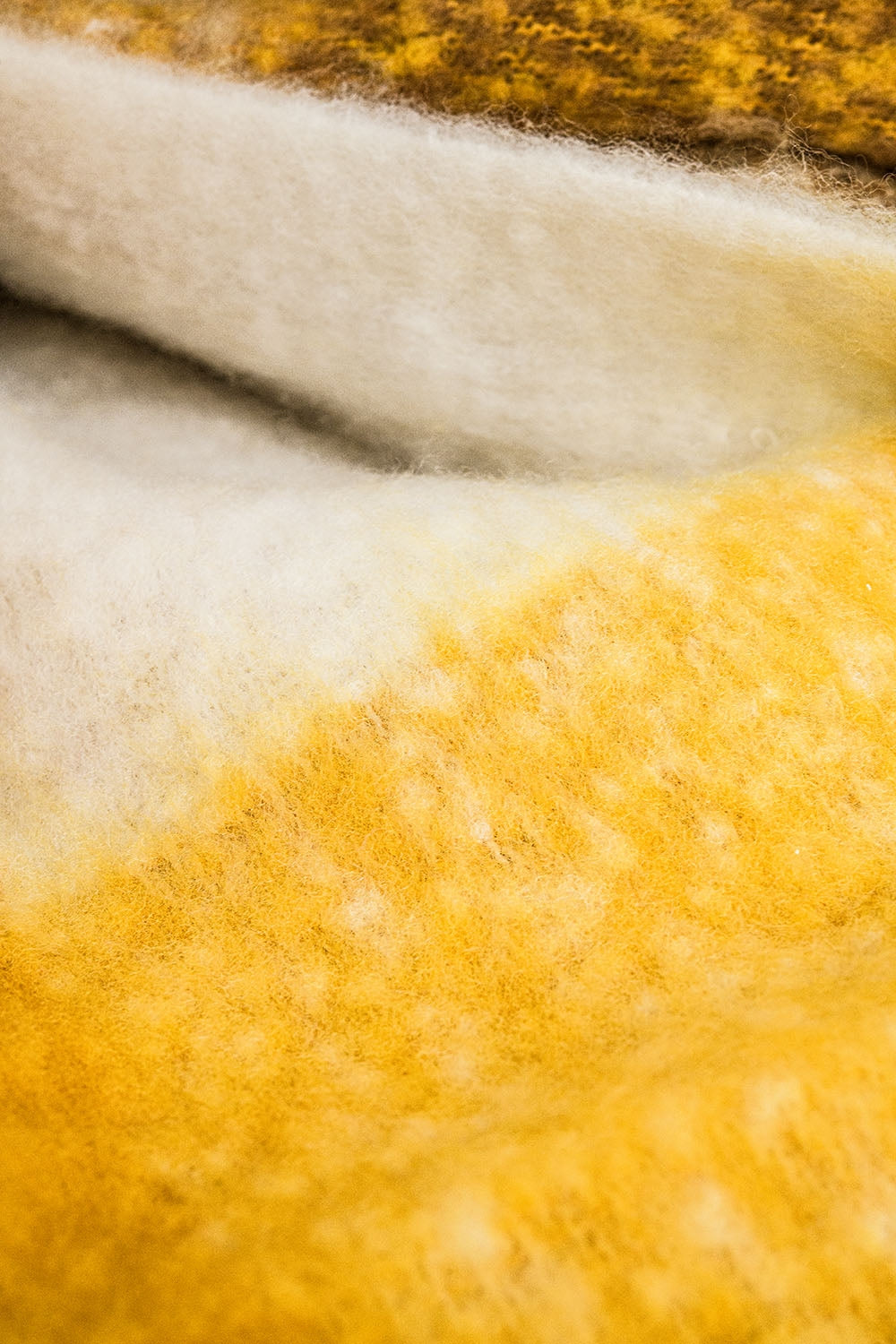 Scarf in beige and yellow | Just Cool Beans