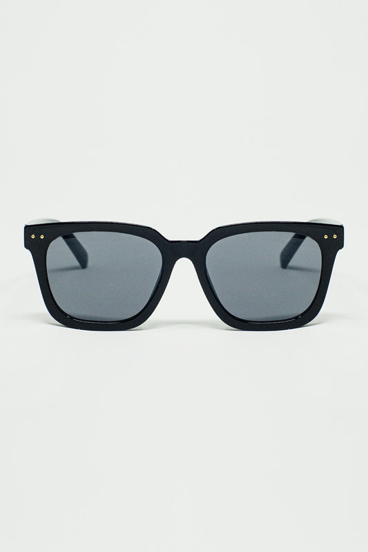 Q2 square bevel frame sunglasses in black