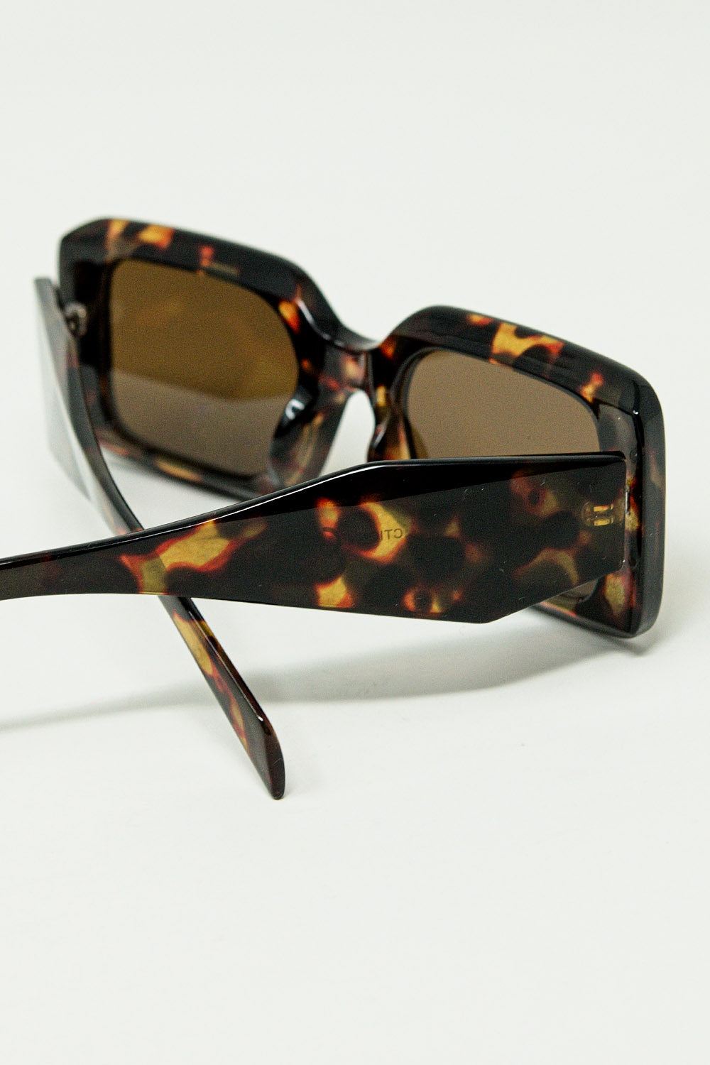 Square sunglasses with brown abstract print | Just Cool Beans