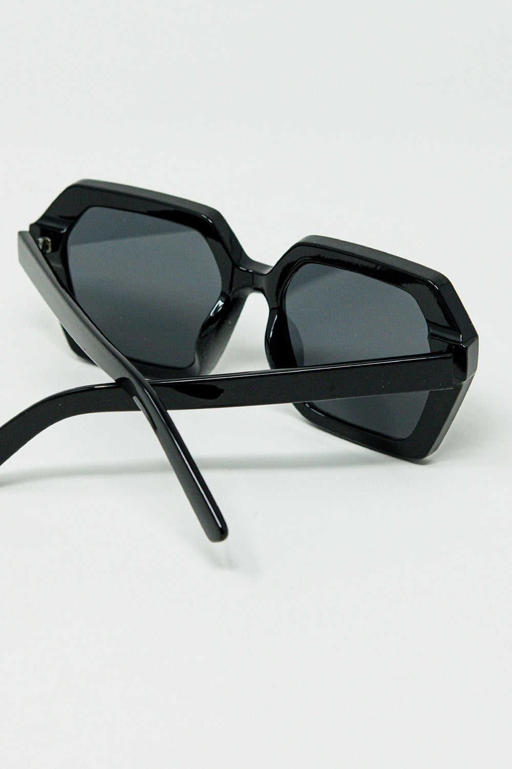 Sunglasses with geometric frames in black | Just Cool Beans