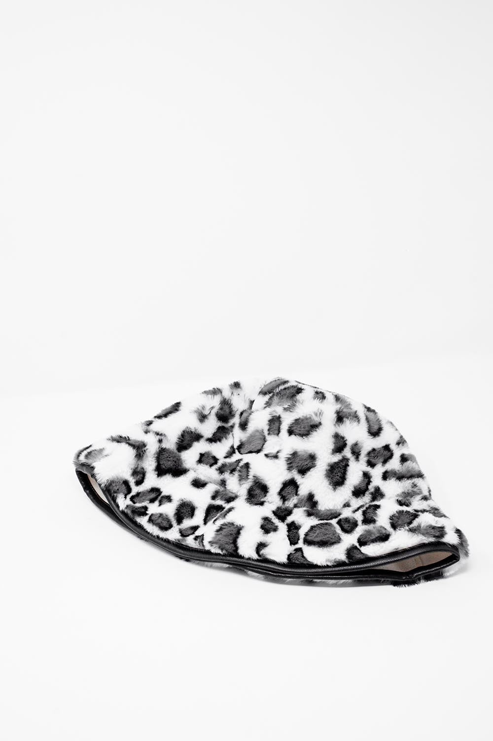 White bucket hat in animal print | Just Cool Beans